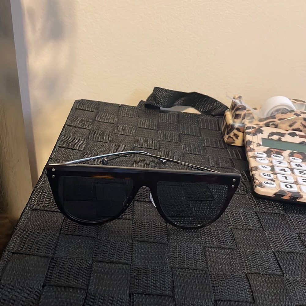 FENDI SUNGLASSES